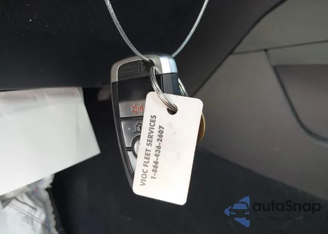 2022 Ford Explorer Xlt z USA, uszkodzony, nr VIN 1FMSK7DH0NGB83762